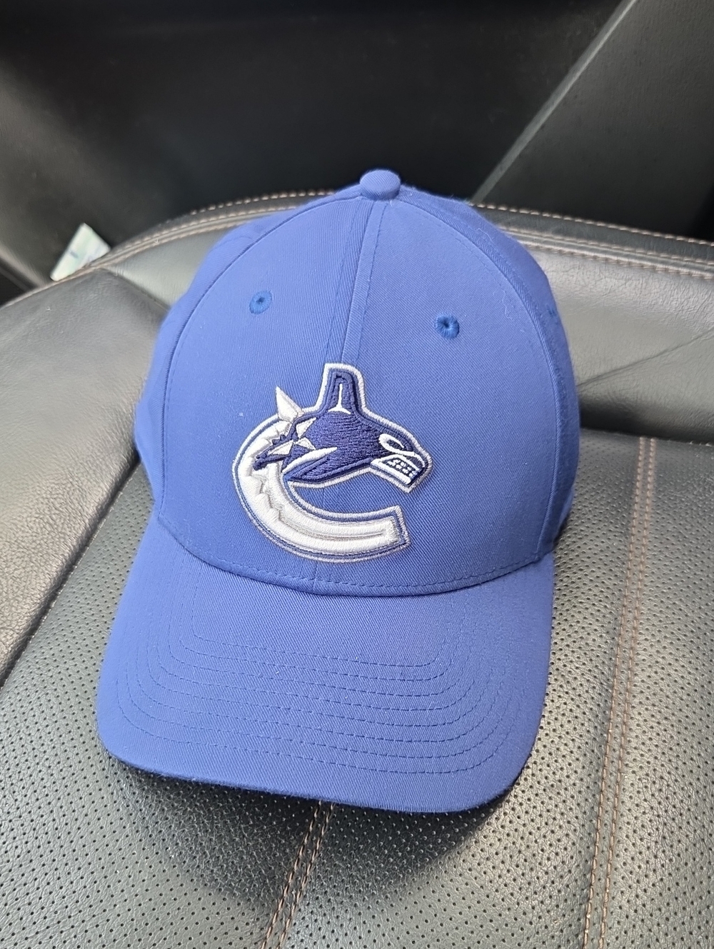 Fanatics Royal Blue Vancouver Canucks Logo Cap